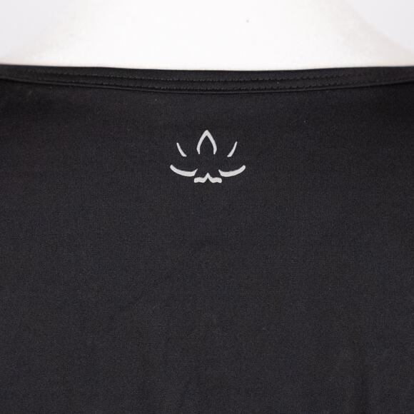 Beyond Yoga Women's Cruz Scalloped Crop Top Size LARGE Black Laser Cut Hem - Picture 6 of 7